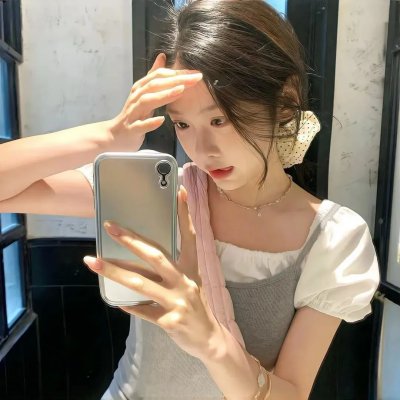 踉跄女孩